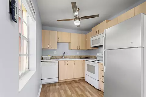 605 Flanders M, Delray Beach, FL 33484