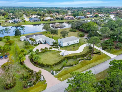 7833 Sabal Lake Dr, Port Saint Lucie, FL 34986