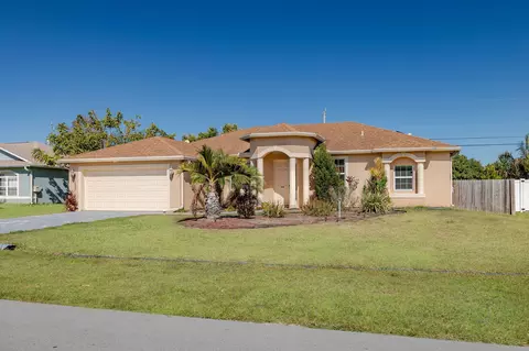 1585 SW Merchant Ln, Port Saint Lucie, FL 34953