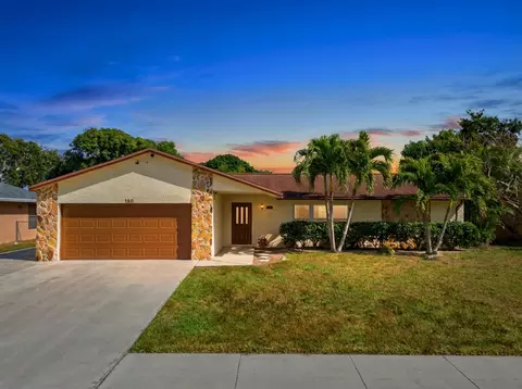 150 Valencia St, Royal Palm Beach, FL 33411