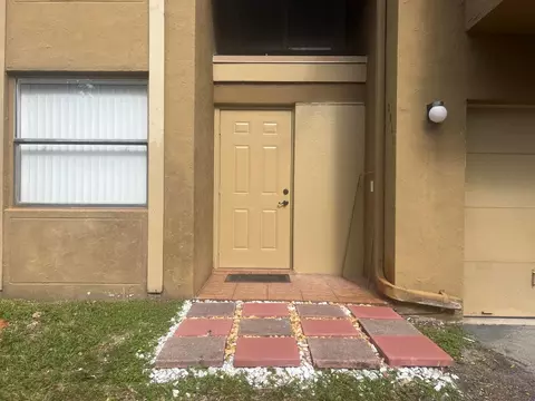 3031 E Missionwood Ln #C-51, Miramar, FL 33025