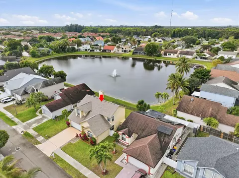 2805 Foxhall Dr E, West Palm Beach, FL 33417