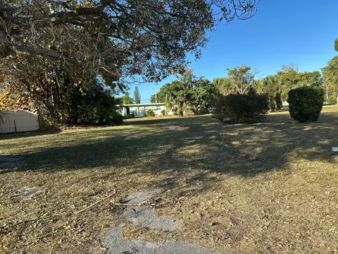 221 NE 9th Ave, Boynton Beach, FL 33435