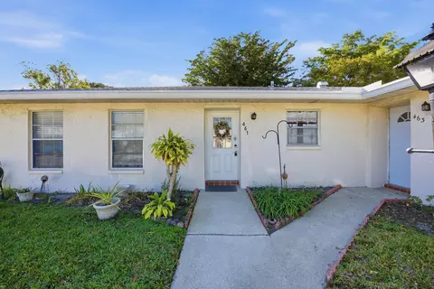 461 Holyoke Ln, Lake Worth, FL 33467