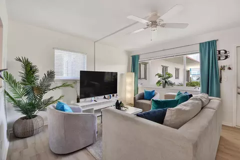 2286 Lake Osborne Dr #. 4, Lake Worth Beach, FL 33461