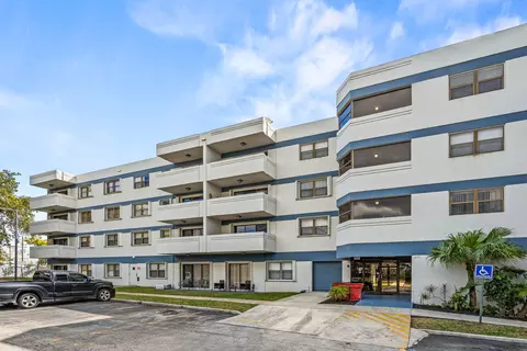 1891 N 61st Ave #B311, Hollywood, FL 33024
