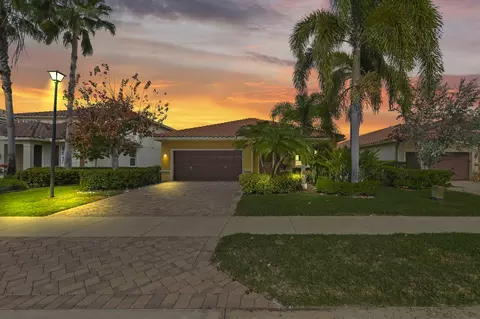 10699 Ivanhoe Ln, Wellington, FL 33414