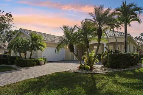8693 SE Nicolete Ln, Hobe Sound, FL 33455