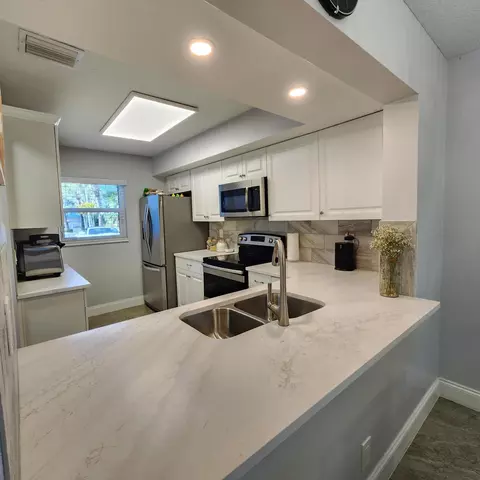 5151 N Highway A1a #111, Hutchinson Island, FL 34949