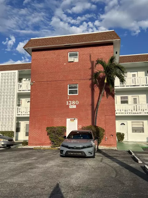 1380 NW 43rd Ter #208, Lauderhill, FL 33313