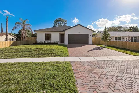 4720 Pine Cone Ln, West Palm Beach, FL 33417
