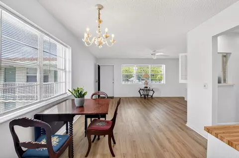480 Horizon W #205, Boynton Beach, FL 33435