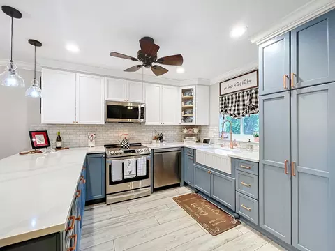 3060 Holiday Springs Blvd #312, Margate, FL 33065