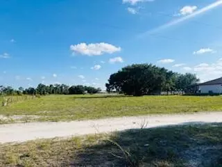 7621 17th Pl, Labelle, FL 33935 photo 3