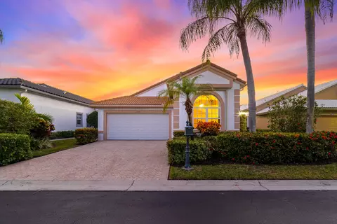 11905 Fountainside Cir, Boynton Beach, FL 33437