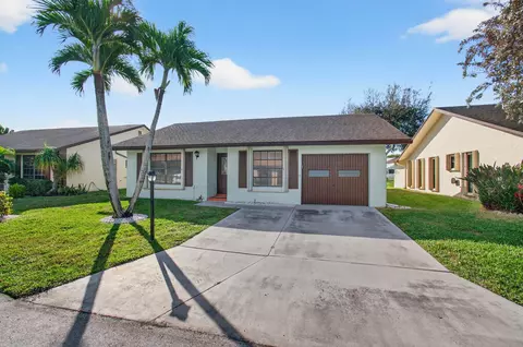 6271 Tall Cypress Cir, Greenacres, FL 33463