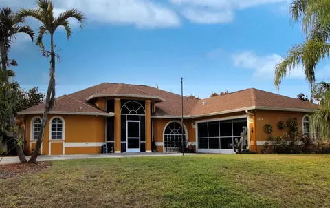 3410 SE Hart Cir, Port Saint Lucie, FL 34984