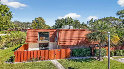 3319 Spanish Wells Dr #51-C, Delray Beach, FL 33445