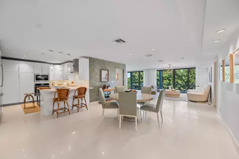 2275 S Ocean Blvd #307N & C10N, Palm Beach, FL 33480