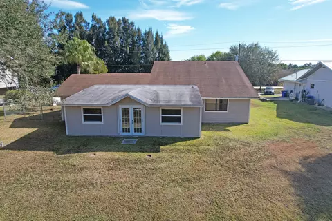 View/Area - 8074 SE River Ln, Stuart, FL 34997 photo 1 of 5