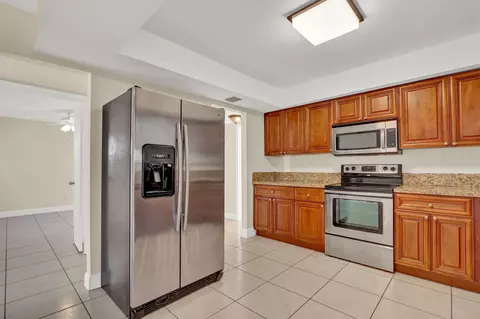 Kitchen - 8074 SE River Ln, Stuart, FL 34997 photo 4 of 5