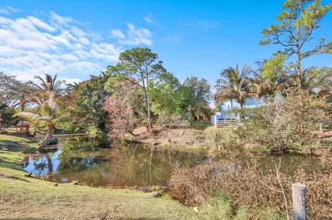 Exterior - 8074 SE River Ln, Stuart, FL 34997 photo 9 of 11