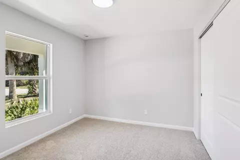 Bedroom - 5232 SE 55th Ter, Stuart, FL 34997 photo 1 of 6