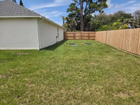 Exterior - 5232 SE 55th Ter, Stuart, FL 34997 photo 7 of 7