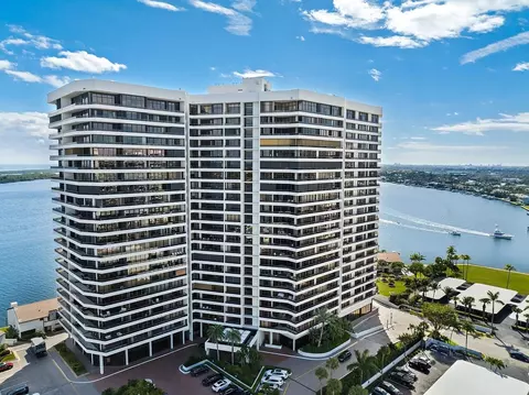 100 Lakeshore Dr #252, North Palm Beach, FL 33408