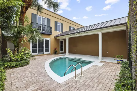 11627 SE Florida Ave, Hobe Sound, FL 33455