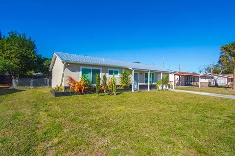 918 Schumann Dr, Sebastian, FL 32958