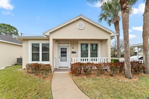 579 NW San Remo Cir, Port Saint Lucie, FL 34986