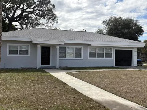 2417 Saint Lucie Blvd, Fort Pierce, FL 34946