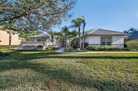 5358 SE Serenoa Ter, Hobe Sound, FL 33455