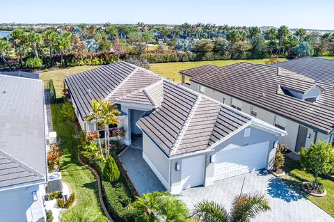 11917 SW Seahorse Springs Ter, Port Saint Lucie, FL 34987