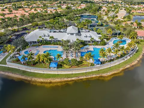 9428 Swansea Ln, West Palm Beach, FL 33411
