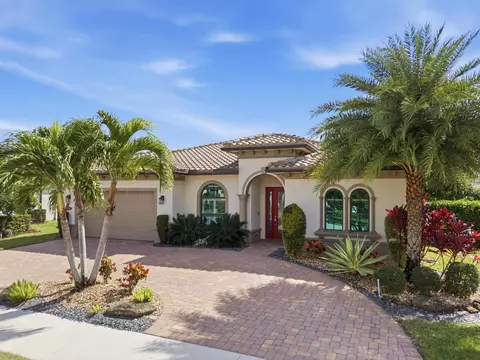 9364 Grand Prix Ln, Boynton Beach, FL 33472