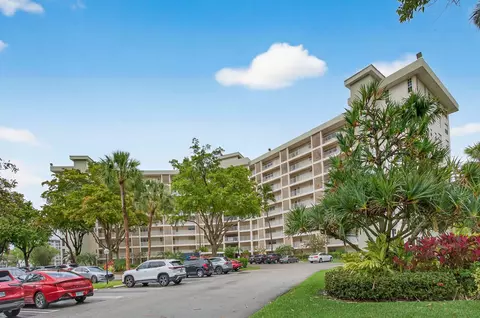 3051 N Course Dr #605, Pompano Beach, FL 33069