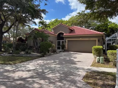 10133 Diamond Lake Rd, Boynton Beach, FL 33437
