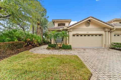 7066 Torrey Pines Cir, Port Saint Lucie, FL 34986