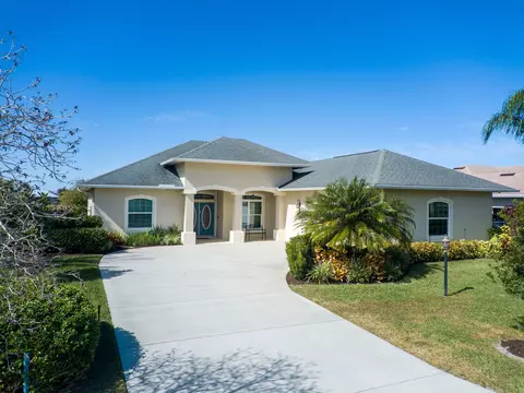 907 Yearling Trl, Sebastian, FL 32958