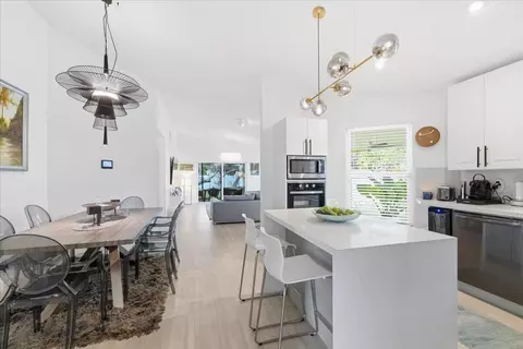 901 SW 111th Way, Davie, FL 33324