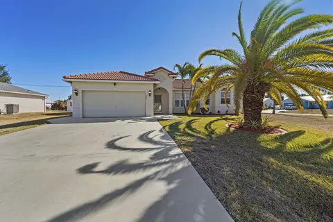 3891 SW Jacobs St, Port Saint Lucie, FL 34953