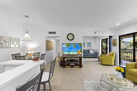 15492 Lakes Of Delray Blvd #203, Delray Beach, FL 33484