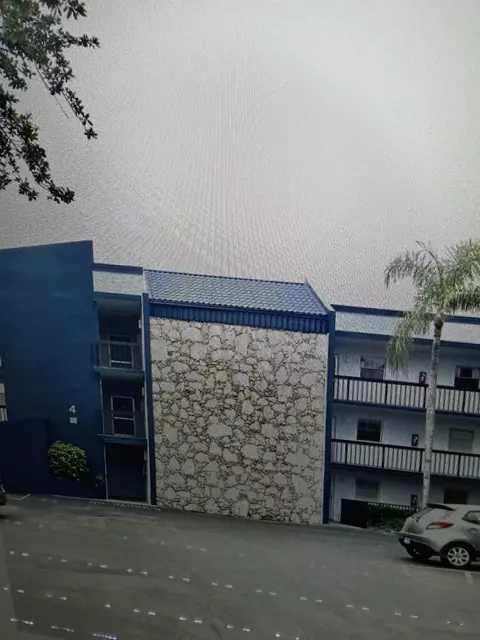 3130 Holiday Springs Blvd #307, Margate, FL 33063