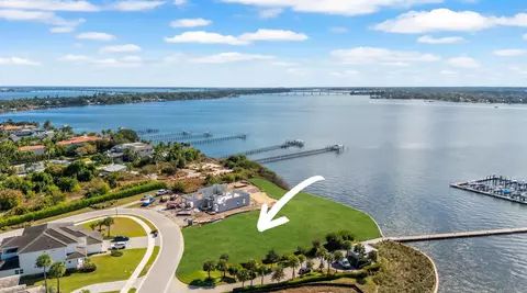 1311 NE Langford Ln, Jensen Beach, FL 34957