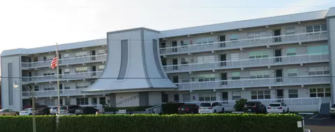 155 Yacht Club Dr #407, North Palm Beach, FL 33408