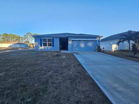 261 Wisteria Ave NW, Palm Bay, FL 32907