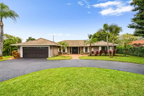3703 Lowson Blvd, Delray Beach, FL 33445