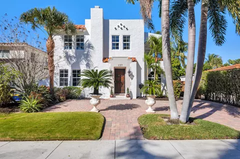 137 Edgewood Dr, West Palm Beach, FL 33405